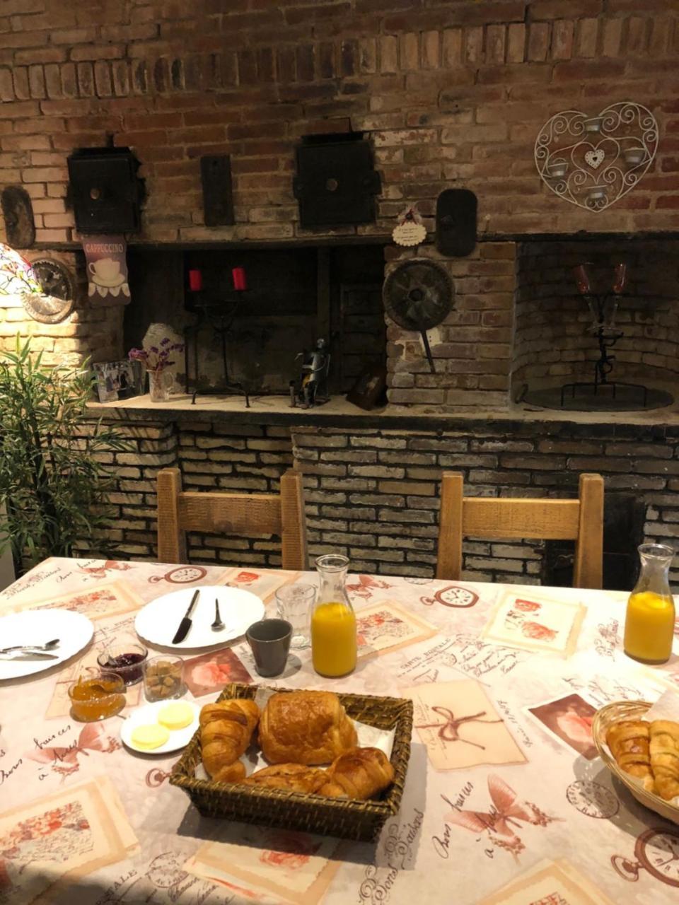 Bed and Breakfast L'Ancienne Boulangerie Collinee Екстер'єр фото
